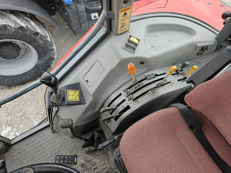 massey-ferguson-4253-image-19