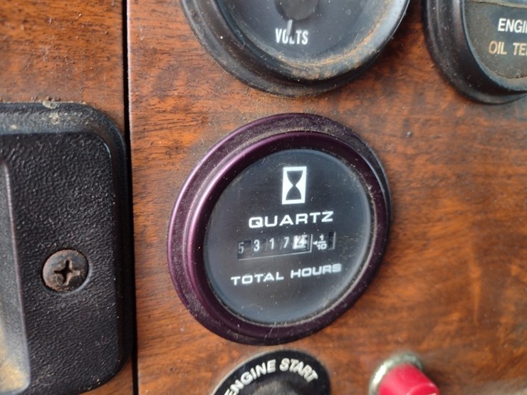 peterbilt-357-image-7