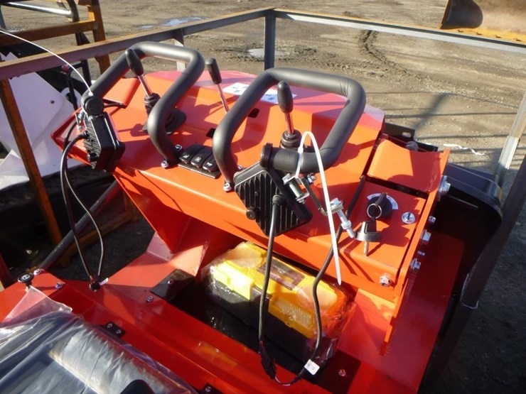 2025-agt-sda-140t-skid-steer-track-loader-image-15