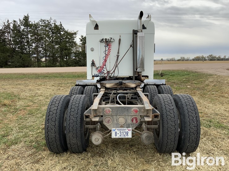 1996-freightliner-fld112-image-6