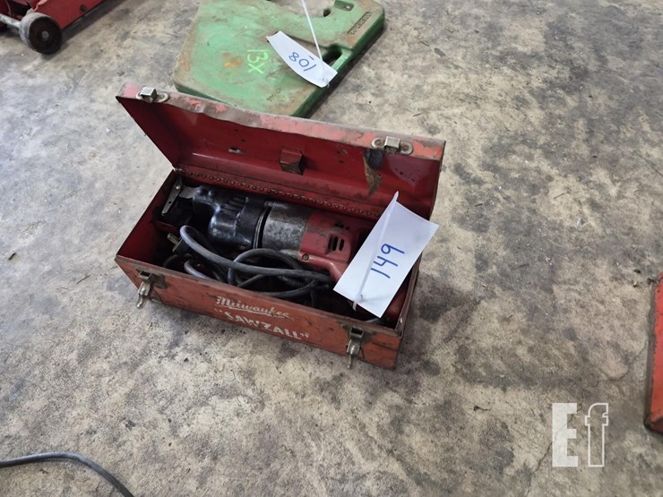 milwaukee-sawzall-image-1