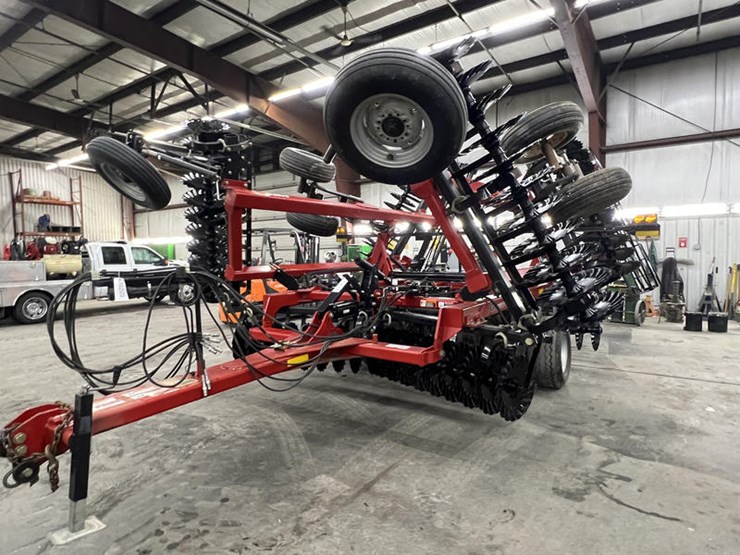 case-ih-true-tandem-330-turbo-image-12