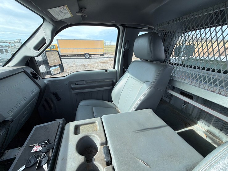 ford-f250-xl-image-16