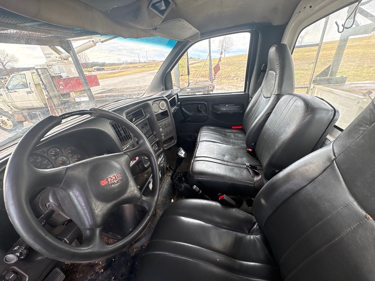 gmc-topkick-c7500-image-17