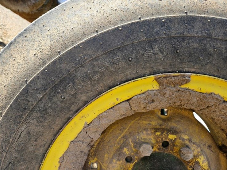 john-deere-714-image-27