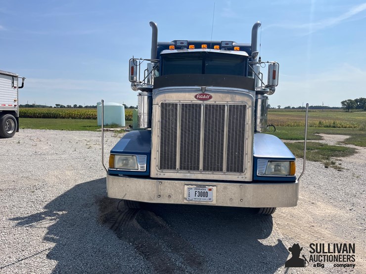 1994-peterbilt-377-image-2