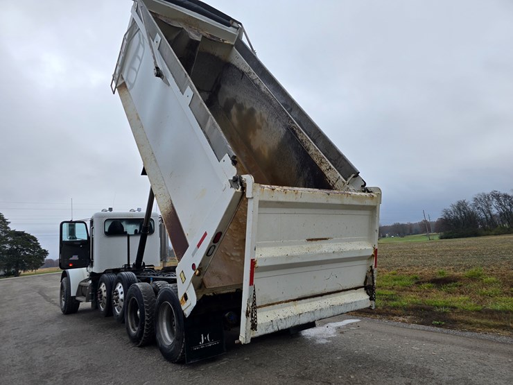 peterbilt-367-image-60