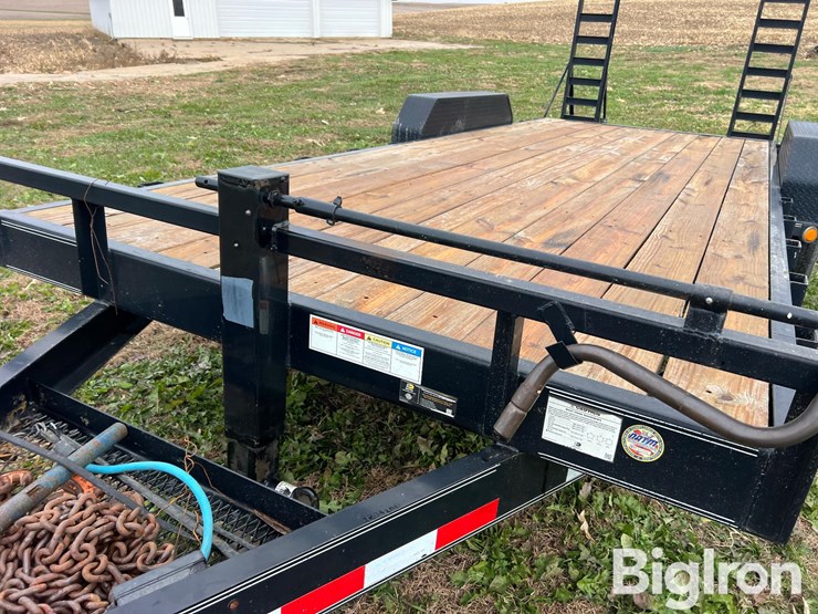2018-pj-trailers-18+2'-heavy-duty-t/a-trailer-image-16