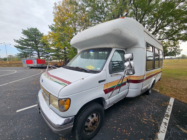 #21244-•-1996-ford-econoline-shuttle-bus-(non-runner)-image-2