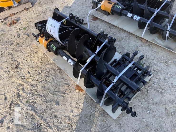 qty-(8)-cat-301-excavator-attachment-image-2