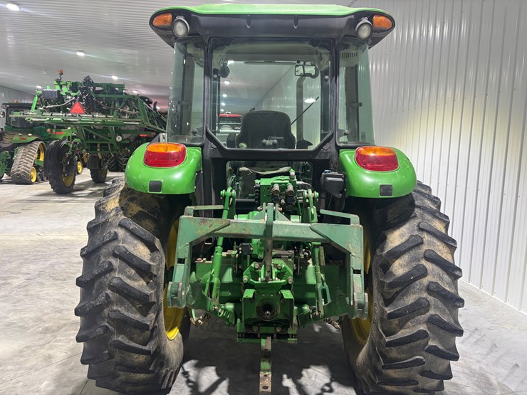 john-deere-6115d-image-10