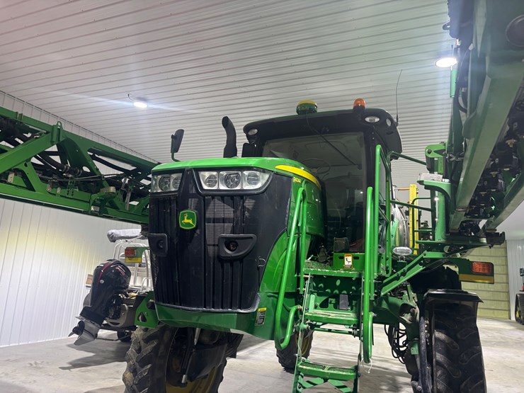 john-deere-r4044-image-7