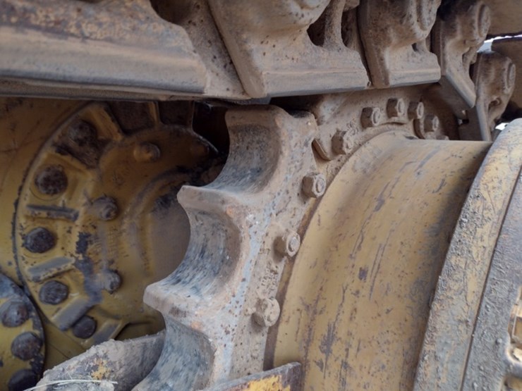 caterpillar-14-image-41