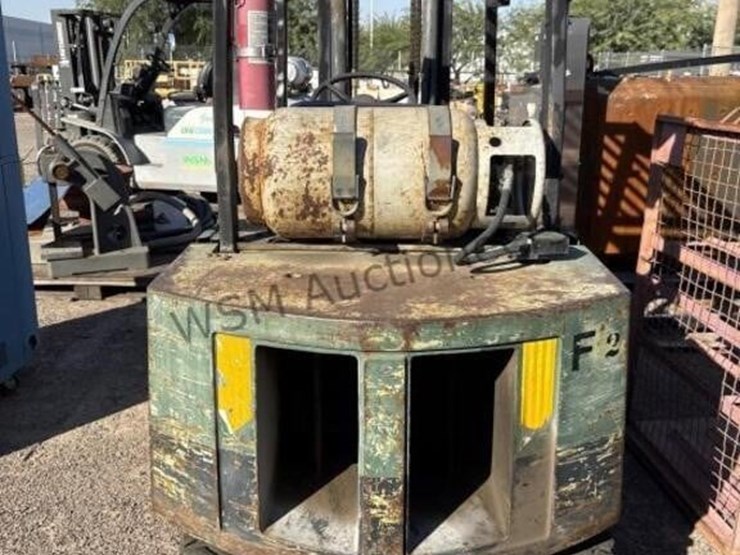 clark-gps25mp-forklift-image-4