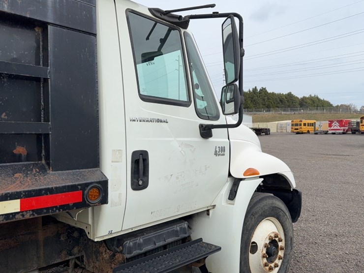 international-durastar-4300-image-6