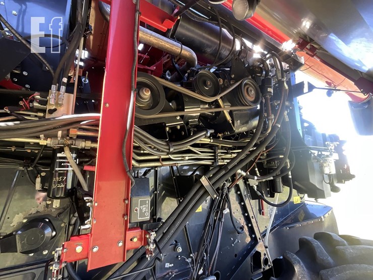 2012-case-ih-7130-image-22