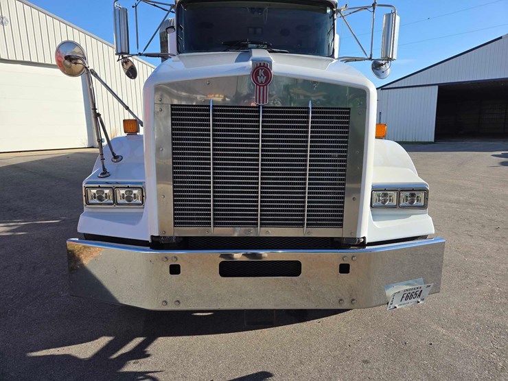 kenworth-t800-image-3