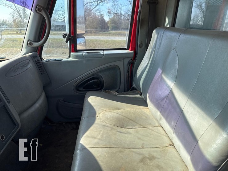 international-durastar-4300-image-28