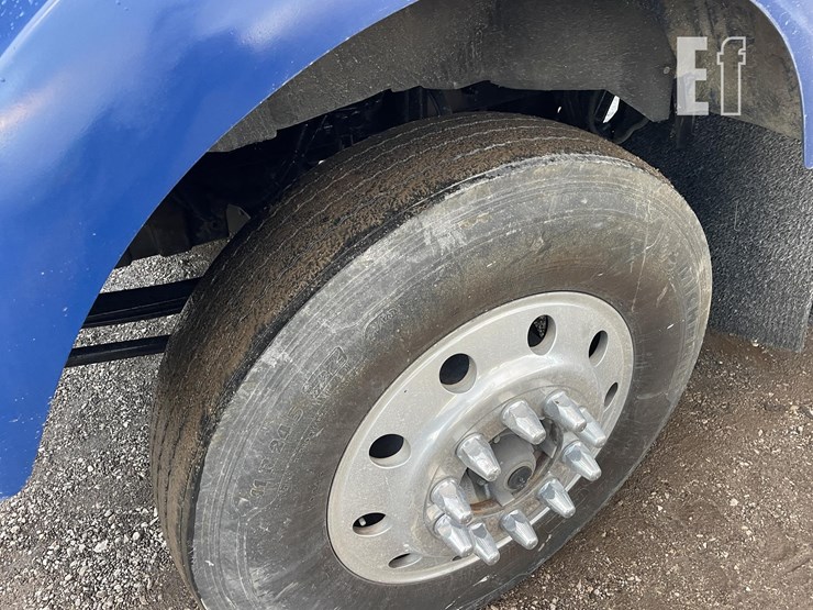 2004-kenworth-t800-image-17