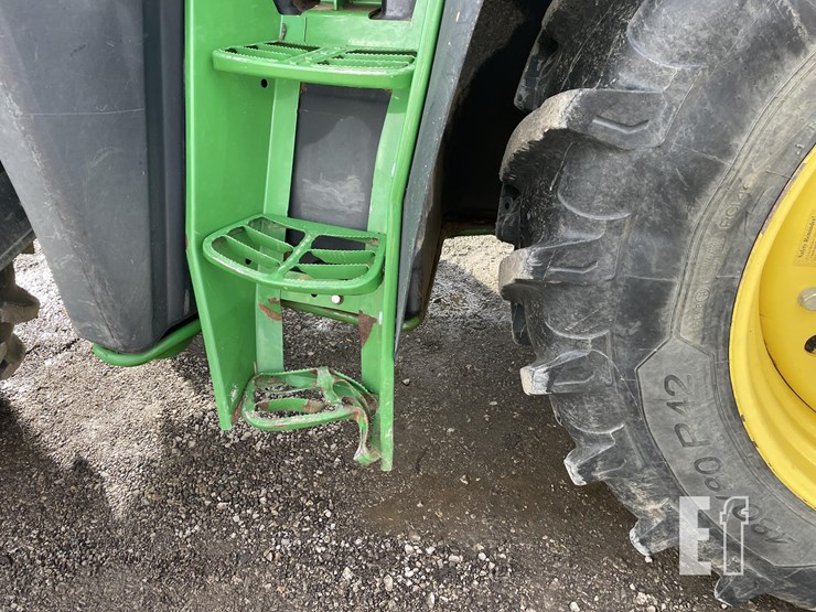 2013-john-deere-6150r-image-21