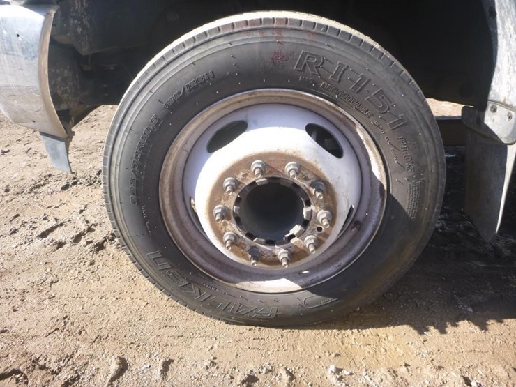 2019-ford-f550-image-31