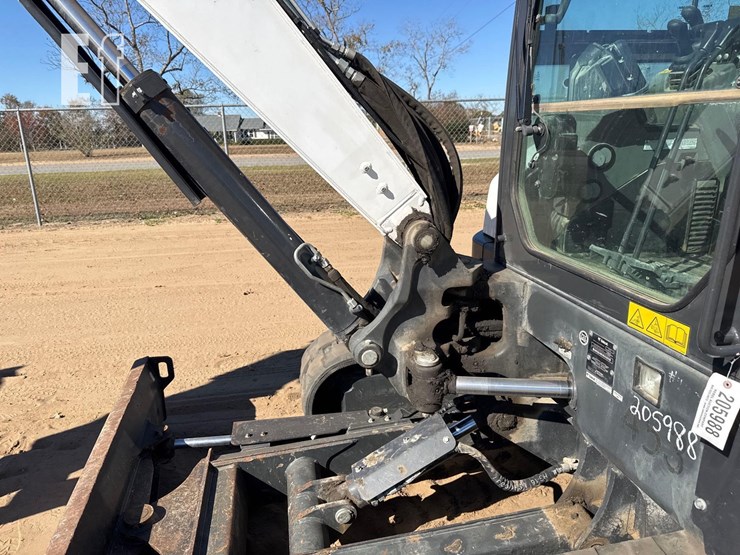 2022-bobcat-e60r2-image-16