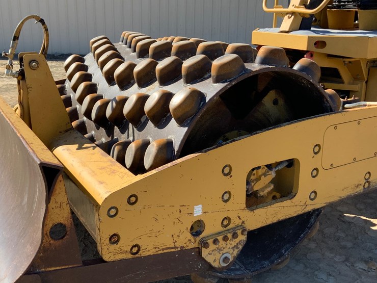 caterpillar-cp-563e-image-13