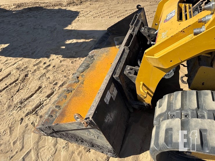 2022-caterpillar-299d3-image-20