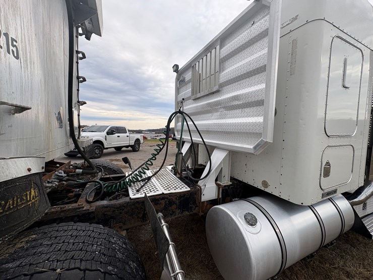 caterpillar-c15-image-5