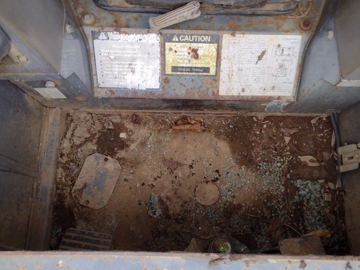 takeuchi-tl140-image-11