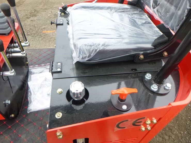 2025-vicsec-vc13-hydraulic-excavator-image-22