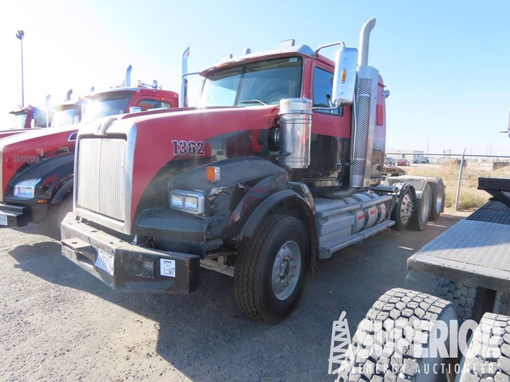 western-star-4900-image-1