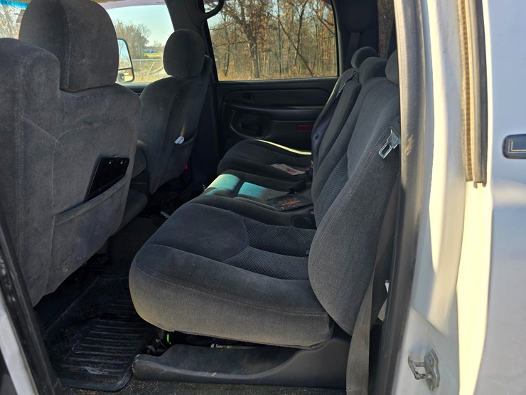 chevrolet-silverado-3500-image-53