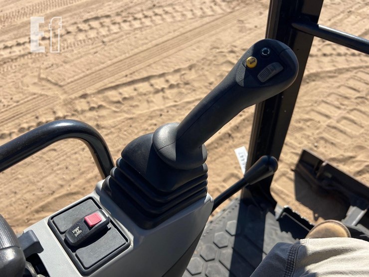 2022-caterpillar-301.5-image-28