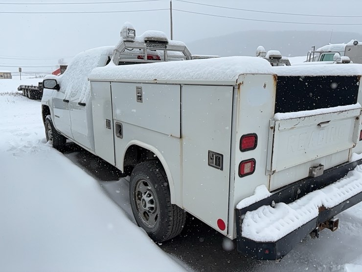 2017-chevrolet-2500hd-image-10