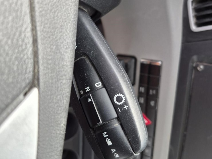 2018-freightliner-cascadia-116-image-22