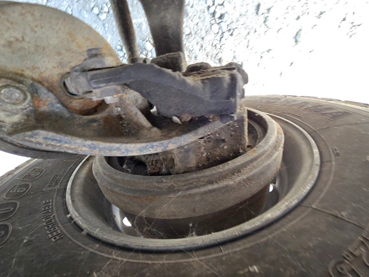 1996-mack-mr688s-image-78