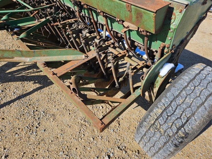 #3356-•-john-deere-van-brunt-grain-drill-image-13