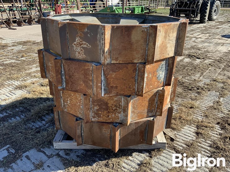 bb-metal-works-steel-tread-pivot-wheels-image-1