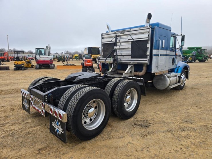 international-9400-image-10