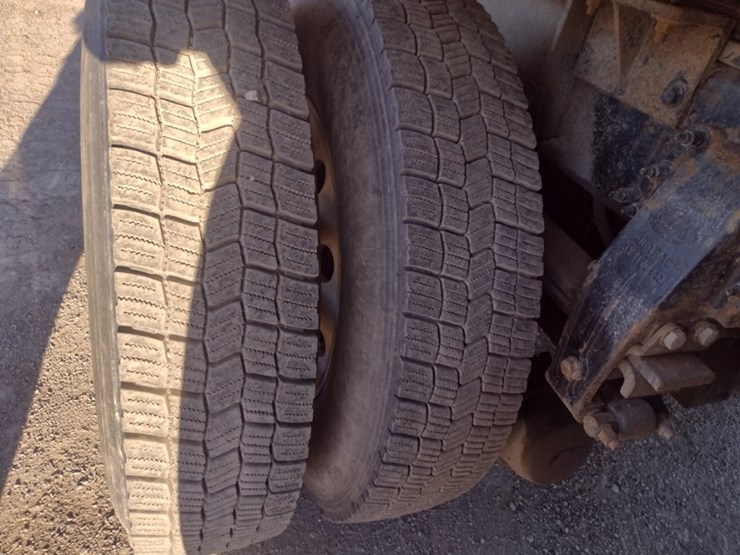 peterbilt-389-image-35