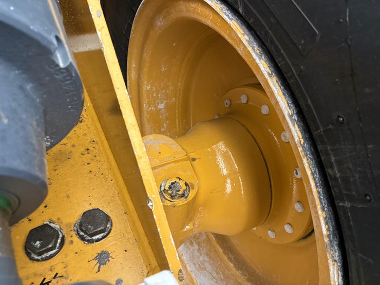 john-deere-624-image-58