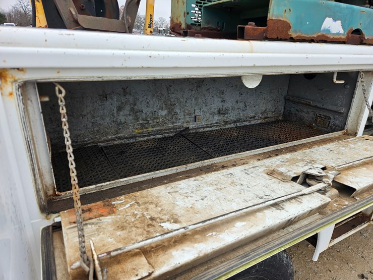 chevrolet-silverado-2500-image-65