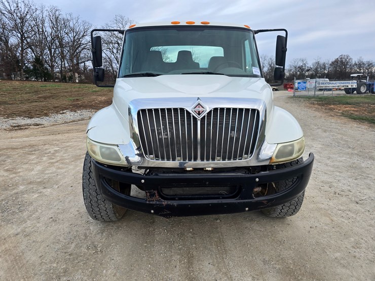 international-durastar-4300-image-22