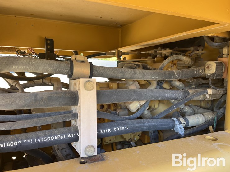 caterpillar-cs-423e-image-13