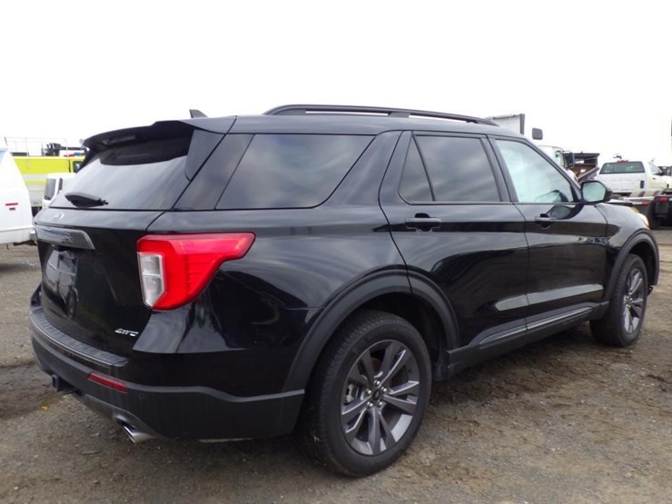 2024-ford-explorer-image-3