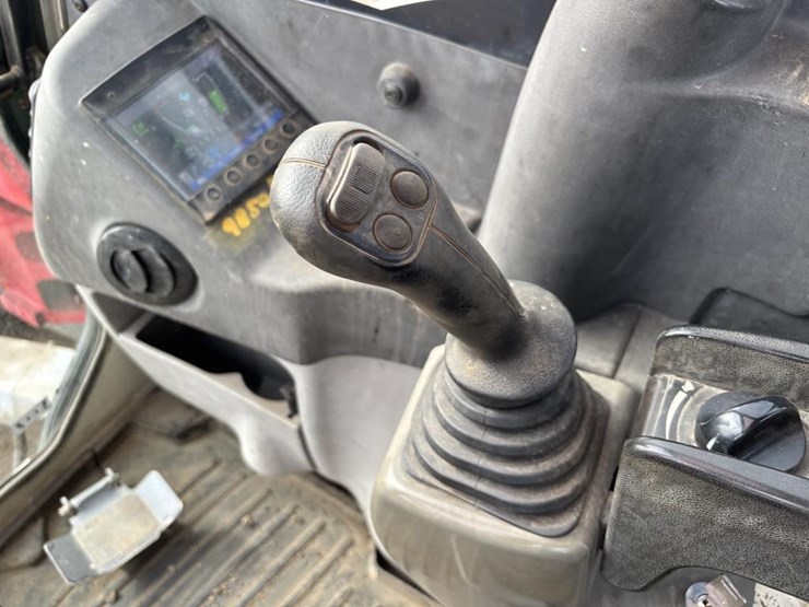 2014-takeuchi-tb290-image-33