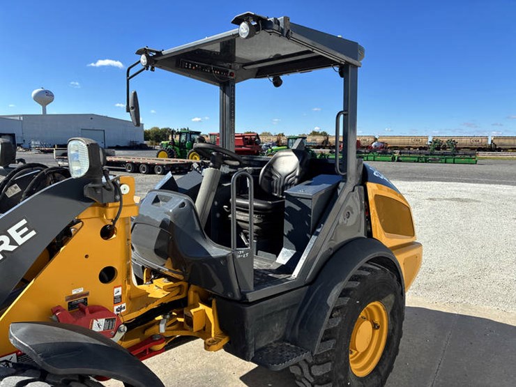 #122386-•-2022-jd-204l-#1lu204lcazb068342-image-20