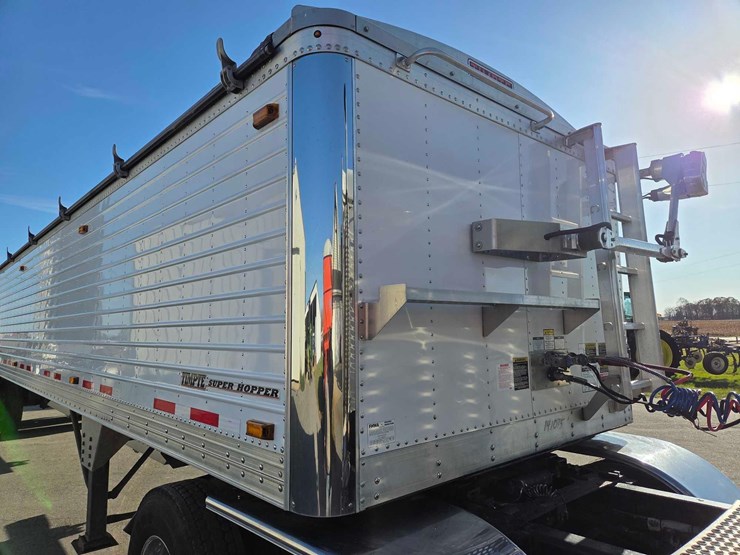 2013-timpte-super-hopper-image-42