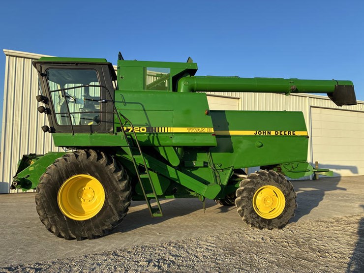 john-deere-7720-titan-ii-image-3